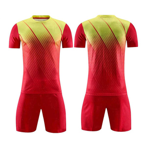 Uniformes de Fútbol Personalizados de Alta Calidad, Nueva Tendencia, Conjuntos Duraderos y Elegantes con Técnica de Sublimación, Diseña Tu Propio Equipo - Product Image 6