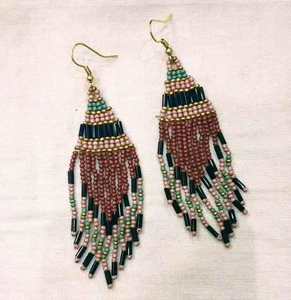 Pendientes Artísticos Bordados con Perlas, Pendientes de Corazón con Bordado de Perlas y Material de Cuentas para Fiestas y Verano para Mujer - Product Image 2