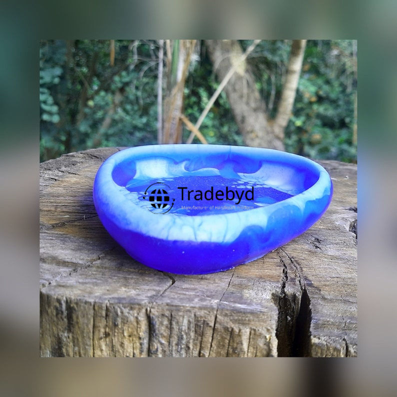 Available in different Colors