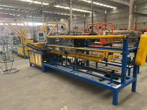 <span class=keywords><strong>BXB</strong></span> ad alta velocità CNC doppio stampo catena recinzione linea di produzione completamente automatica rete metallica che fa macchine - Product Image 3