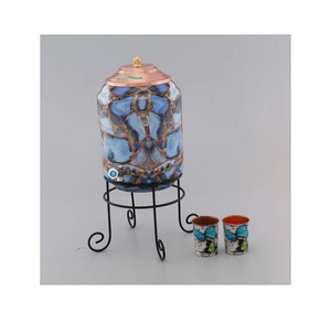 Elegante dispensador de agua de cobre puro con acabado martillado y grifo de latón que promueve el bienestar natural a través del agua enriquecida con cobre - Product Image 3