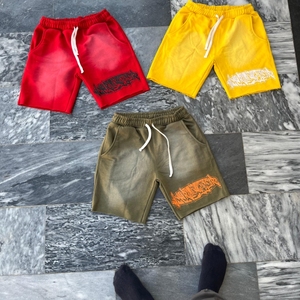 Short délavé au soleil de style High Street avec conception d'impression d'écran à ourlet à bord brut en détresse - Product Image 6