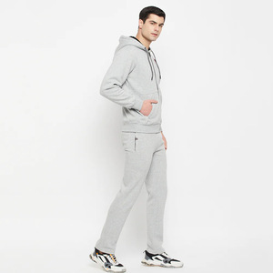 Conjunto Deportivo Personalizado de Alta Calidad con Logotipo, Pantalones Deportivos Anchos y Sudadera con Capucha para Hombre, Poliéster/Nailon, Secado Rápido y Transpirable - Product Image 4