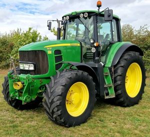 Tractor Cortacésped Agrícola JOHNN DEERE 1025R 2018 - Product Image 1