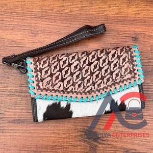 Cartera tallada a mano de nuevo diseñador, Cartera de piel de vaca de cuero genuino con estilo, carteras de cuero occidental de usos múltiples - Product Image 1