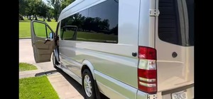 รถเมอร์เซเดส-เบนซ์ สปรินเตอร์ 2500 SUV ปี 2018 ใหม่ น่าเชื่อถือ พร้อมภายในสีเข้ม กล้องมองหลัง สำหรับงานหนัก สะดวกสบายทันสมัย - Product Image 2