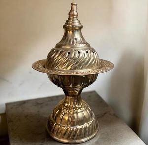 Quemador de incienso de metal Premium ideal para espacios de curación espiritual, salas de Yoga e interiores de estilo de decoración antigua - Product Image 3