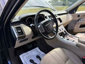 Land Rover Range Rover Sport TD6 HSE AWD 2017, Motor Turbo, Asientos de Cuero, Neumáticos R18, Volante a la Izquierda, Color Metal Oscuro, Envío Inmediato - Product Image 4