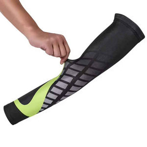 Manchons de compression pour bras de basketball OEM en nylon et spandex durables - Product Image 3