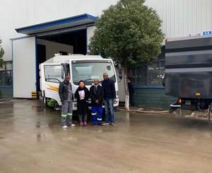 Camión de Barrido y Lavado de Carreteras a Precio Competitivo con Tanque de Agua y Tanque de Basura para una Limpieza Eficiente de Carreteras Urbanas - Product Image 3