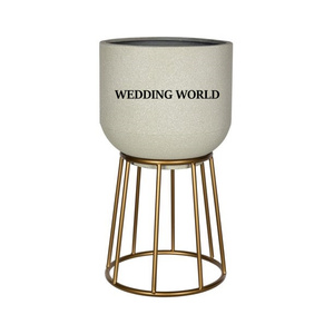 Jardinière décorative en métal, qualité supérieure, fabriquée à la main, forme ronde, design luxueux. - Product Image 3