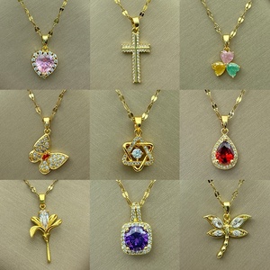 Collares de Acero Inoxidable Dorados Personalizados a la Moda, Joyería de Tendencia con Corazón y <span class=keywords><strong>Flor</strong></span>, Collares de Circonia Cúbica de Color Dorado de 18K para Mujer - Product Image 4