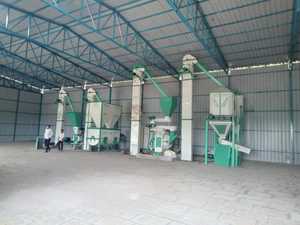 Nueva máquina automática de pellets de alimentación de alta calidad 3TON 180HP para uso agrícola de producción de alimentos para ganado - Product Image 2