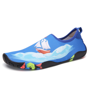 Venta al por mayor Surf Natación Zapatos de agua Material superior transpirable adecuado para la playa Barefoot Creek Trekking - Product Image 4