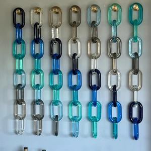 Décoration d'intérieur : Chaînes en résine personnalisables, très grandes tailles et couleurs claires, maillons en résine multicolores disponibles. - Product Image 1