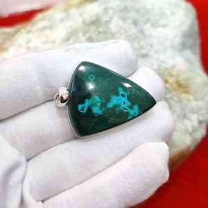 Pendentif en malachite naturelle AAA, collier en argent sterling 925 fait main avec pierres précieuses, bijou statement, cadeau H.A. Gems Unisex - Product Image 4