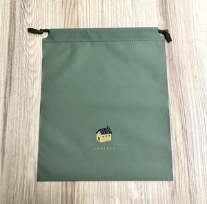Bolsas de plástico PE con impresión de huecograbado Cremallera Asa superior Tamaños/Colores/Diseños personalizados Fabricante de Vietnam OEM Mejor precio - Product Image 6