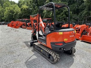 Utilisé pour les KX030-4 de Kubota Mini Wheel Excavator Core Components, y compris la pompe à moteur et la boîte de vitesses - Product Image 3