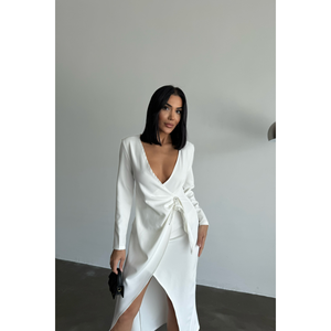 Vestido Blanco de Trabajo con Detalle de Broche, Estilo Elegante Cruzado - Product Image 3