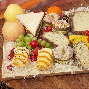 Elegante Bandeja de Servir de Madera para Cocina y Mesa de Comedor, Duradera y Sofisticada - Product Image 4