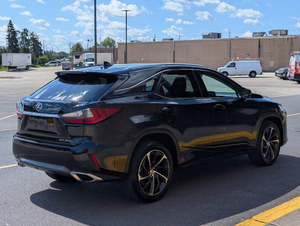 SUV crossover de luxe moderne 2024, transmission automatique / Haute fiabilité / Utilisation familiale, prêt à être expédié - Product Image 6