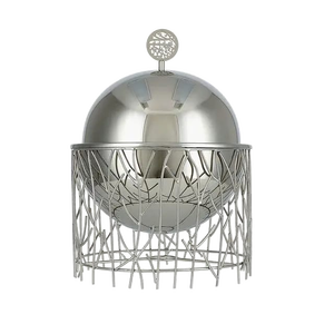 Marmite isotherme en acier inoxydable faite à la main design pour servir des aliments en métal avec finition argentée - Product Image 1