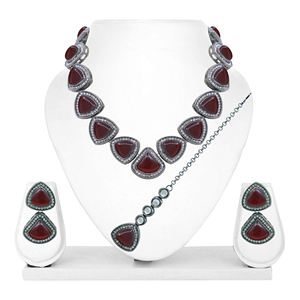 Alex Jewellery-ensemble de bijoux indiens exquis Triangle Kundan Choker Earring Maangtikka - Product Image 1