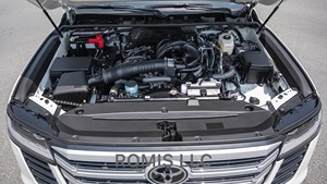 Toyota Land Cruiser VXR 300 2024, 3.5L, SUV 5 portes, 5 places, transmission automatique, pneus R17, sièges en tissu foncé, conduite à gauche, moteur diesel - Product Image 4
