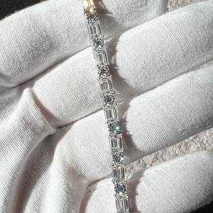 Pulseras de diamantes de moissanita con corte esmeralda y forma redonda en forma de fantasía blanca, hermosa pulsera de plata esterlina, regalo para hombres y mujeres - Product Image 4