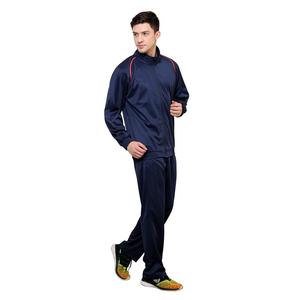 Survêtements personnalisés en tissu de polyester en vente en gros conçus pour les événements de sports d'équipe, les vêtements de sport ou une utilisation décontractée quotidienne - Product Image 4