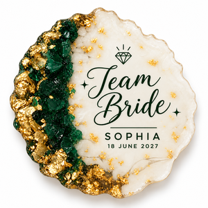 Aimants de réfrigérateur personnalisés en résine époxy, cadeaux de fête de bachelorette pour l'équipe de la mariée, noms et date personnalisés, vert-or, cadeaux de douche nuptiale - Product Image 1