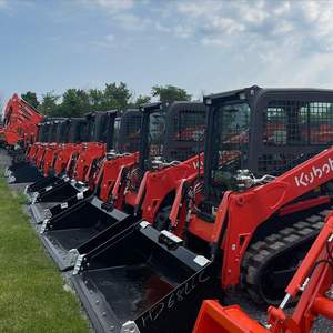 Cubierta de Invernadero Pequeño Kubota LA340 para Invernaderos Agrícolas de Múltiples Tramos, Fabricada en Alemania, Nueva - Product Image 3