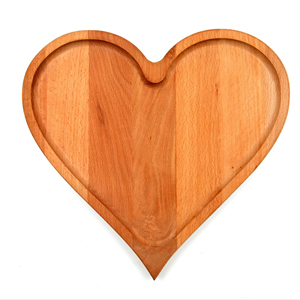 Ensemble cadeau d'entreprise de planche à découper en bois de hêtre en forme de cœur de qualité supérieure 2026, planche de service en bois massif de qualité supérieure avec gravure de logo personnalisée - Product Image 1