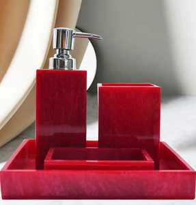 Juego de Baño Moderno de Resina Roja, Cinco Piezas, Dispensador de Jabón, Portacepillos de Dientes, Bandeja, Fácil de Limpiar, Impermeable, Ecológico - Product Image 2