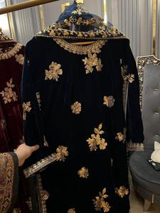 ชุดเดรสสุภาพแบบสำเร็จรูป 3 ชิ้น เสื้อไมโครเวลเวทปักลายหรูหรา ผ้าออร์แกนซ่าเนื้อนุ่ม ผ้าไหมประดับตกแต่ง กางเกงขายาวผ้าไหม - Product Image 2