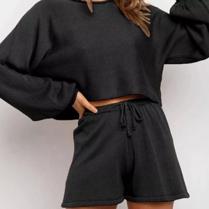 Tenues de pull 2 pièces brodées de couleur unie à manches longues pour femmes - Product Image 3