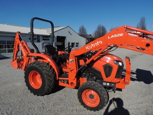 Maquinaria Agrícola Kubota L3302HST 4WD en Oferta de Calidad - Product Image 2
