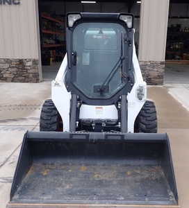รถตักล้อยาง Bobcat S590 ปี 2015 สภาพดี ใช้งานน้อย - Product Image 3