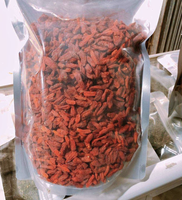 Vietnam produceerde gedroogde goji-bessen gemaakt van geselecteerd fruitmateriaal, ideaal voor het maken van desserts en drankeninfusies.