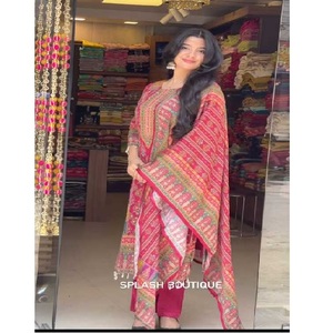 Costume élégant en soie de diamant pour femmes avec miroir rigide brodé à la main en coton Dupatta vêtements ethniques traditionnels prêts à l'emploi - Product Image 4