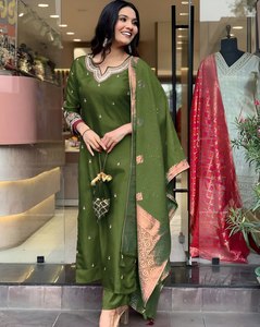 Traje Salwar Kameez Tradicional Bordado de Seda Romana de Secado Rápido para Todas las Temporadas con Dupatta para Damas, Ropa de Fiesta India - Product Image 1