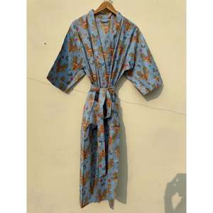 ชุดกิโมโนผ้าฝ้ายพิมพ์ลายดอกไม้เนื้อผ้าบางเบาเพื่อความนุ่มสบาย - Product Image 1
