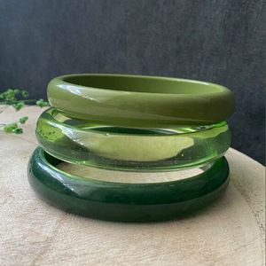 เลือกเครื่องประดับกำไลข้อมืออะคริลิคทำจากเรซินหลากสีสร้อยข้อมืออะคริลิคทรงสี่เหลี่ยมที่ไม่สม่ำเสมอสำหรับผู้หญิง - Product Image 1