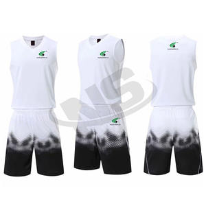 Uniforme de basket-ball pour hommes 2025 Nouveau design Vêtements de sport confortables Matériel en polyester Logo personnalisé Maillot et short de basket-ball de l'équipe - Product Image 4