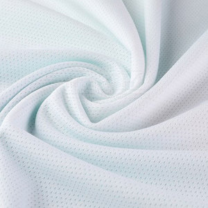 Maillot et short de football pour hommes avec un design personnalisé, votre propre uniforme de football pour les tournois - Product Image 5