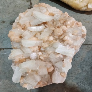 Stilbite avec grappe d'apophyllite Spécimen de cristal de roche naturel Pierres précieuses Minéraux Cadeau Cristaux décoratifs - Product Image 3