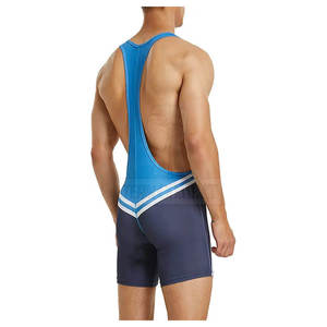 Vêtements de sport à séchage rapide pour hommes avec tissu respirant et flexible pour la salle de sport et les allumettes - Product Image 5