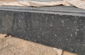 Granito negro perla natural Granito negro perla flameada - Product Image 2