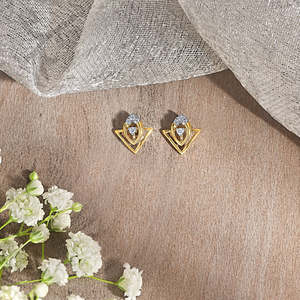 TriFlare Bloom Glow 18K <b>Gold</b> Heart Pearl <b>Stud</b> <b>Earrings</b> <b>Rose</b> White Yellow <b>Gold</b> Plated Engagement Jewelry - Product Image 1