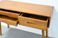 Table de toilette contemporaine en teck massif pour chambre à coucher, 3 tiroirs | Teck massif, fabrication OEM/ODM, fourniture directe d'usine